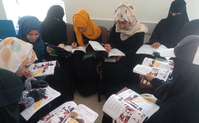 هكذا تكتب المرأة الريفية اليمنية قصص الصمود بمبادراتها